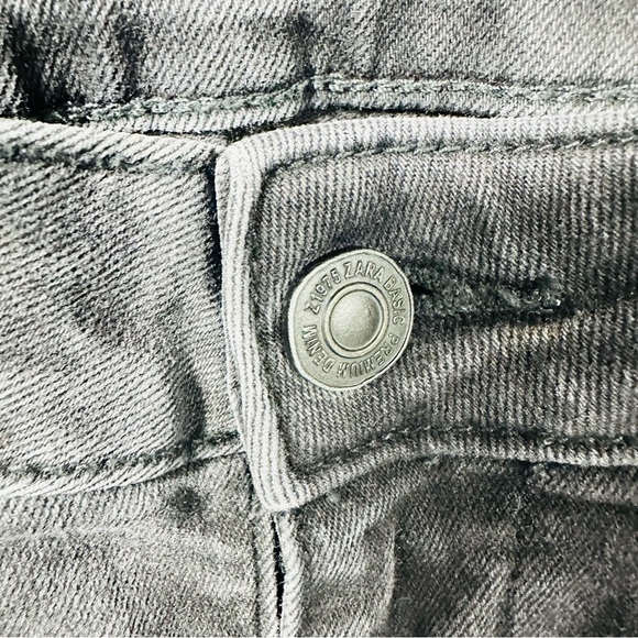 Zara Basic Z1975 US Size 4 Black Wash Distressed Denim Skinny Jeans - Picture 5 of 8